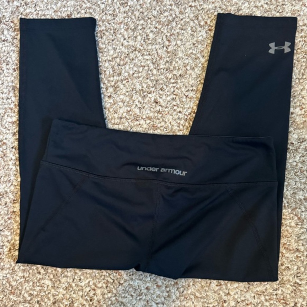 Under Armour Black Capri Leggings